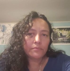 Meet your Posher, Esperanza